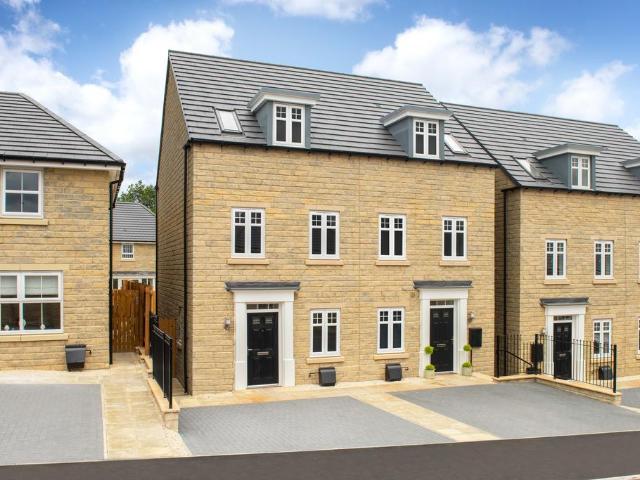 House for sale in Wharncliffe Side, South Yorkshire