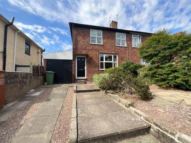 House for sale in Halesowen, West Midlands