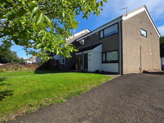 House for sale in New Hall Farm, Wigan
