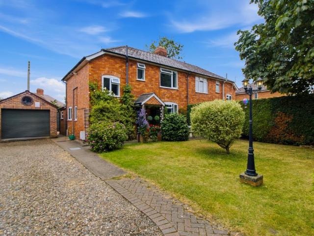 House for sale in Tunnel Hill, Forthampton