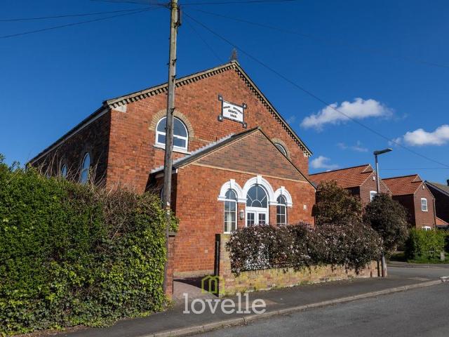 House for sale in Habrough, North East Lincolnshire