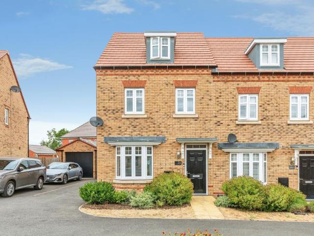 House for sale in Hanwood Park, Kettering