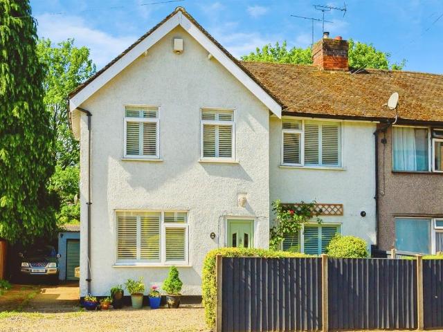 House for sale in Pouchen End, Hertfordshire