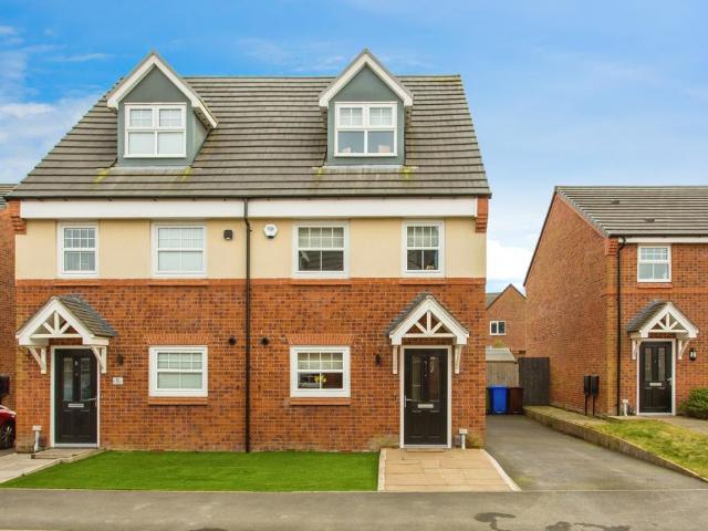 House for sale in Eaves Green, Andertons Mill