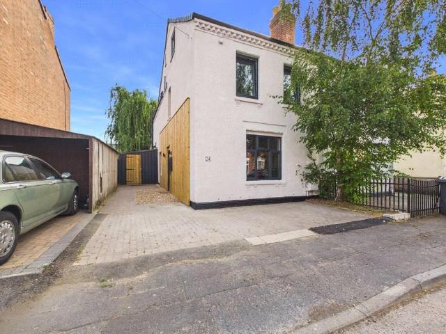 House for sale in Gloucester, Gloucestershire