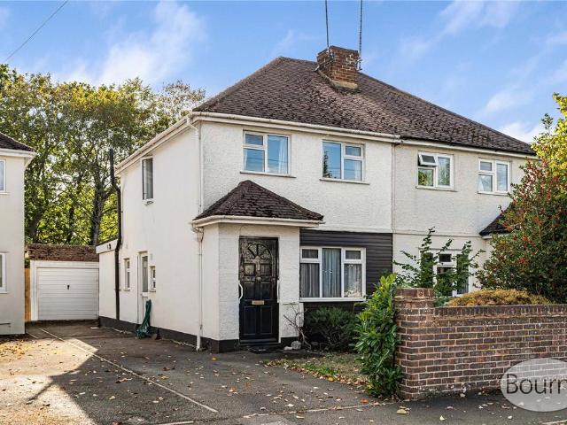 House for sale in The Hermitage, Woking