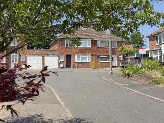 House for sale in Cliff Hill, Green Close