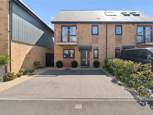 House for sale in South Ockendon, Essex