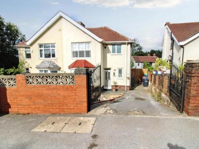 House for sale in Redbrook, Barnsley