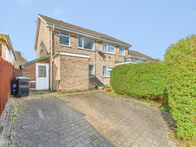 House for sale in Irchester