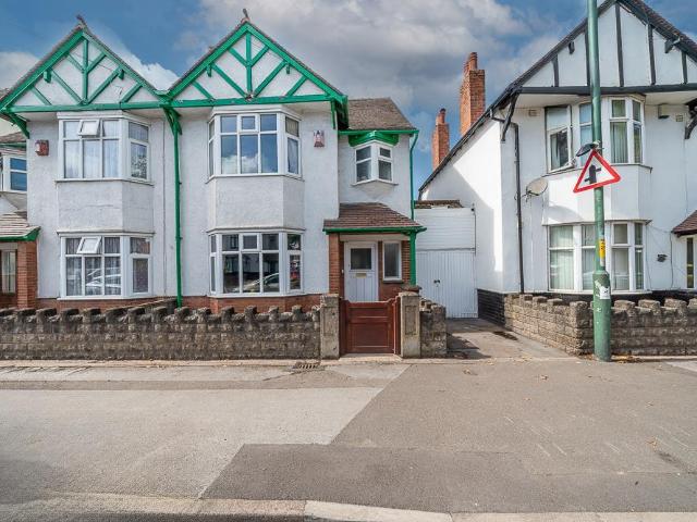 House for sale in Bloxwich, West Midlands
