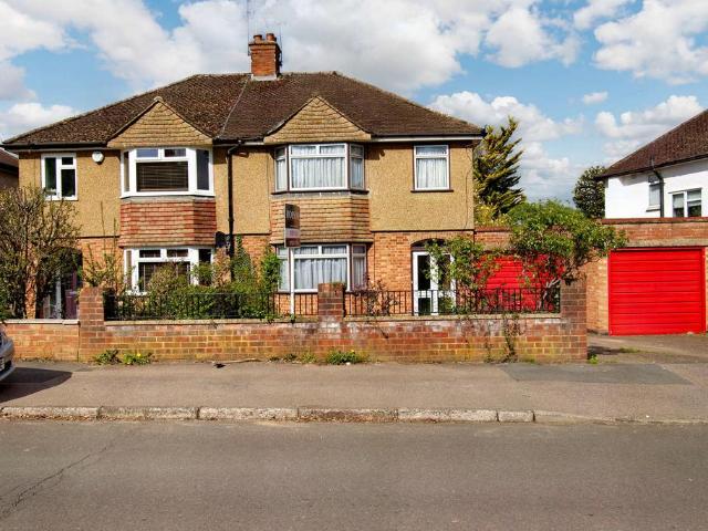 House for sale in Batchworth, Hertfordshire