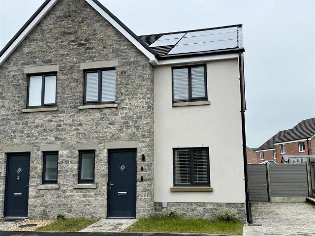 House for sale in Carmarthen, Wales