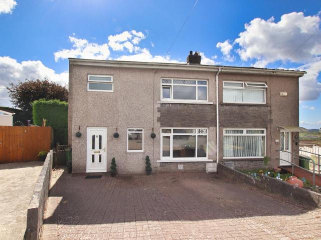 House for sale in Brynna, Wales