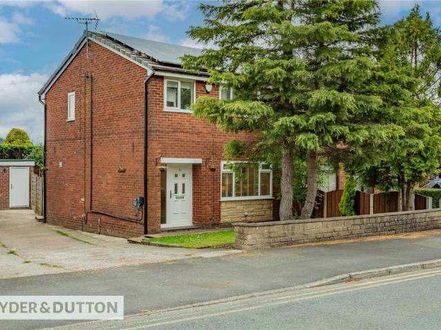 House for sale in Shaw and Crompton, Pendock