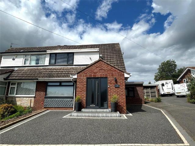 House for sale in Little Neston, West Vale