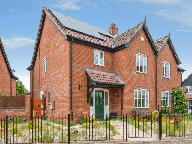 House for sale in Crostwick, Norfolk