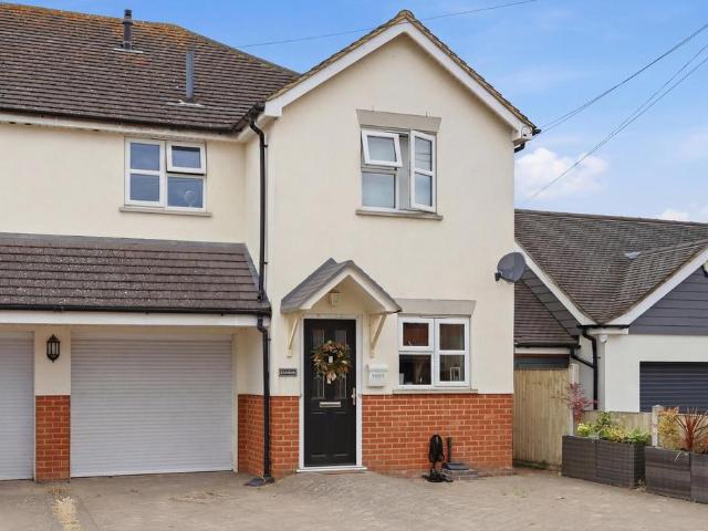 House for sale in The Bonners, Stanford-le-hope