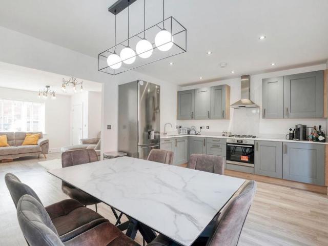 House for sale in Bromsgrove, Worcestershire