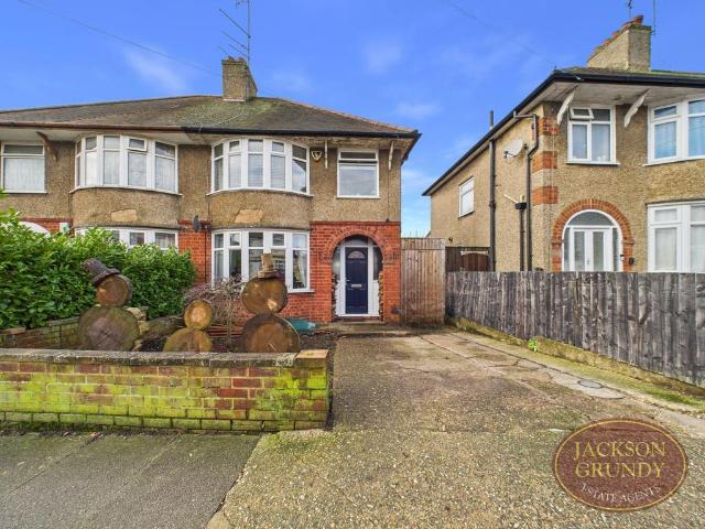 House for sale in Headlands, Northampton