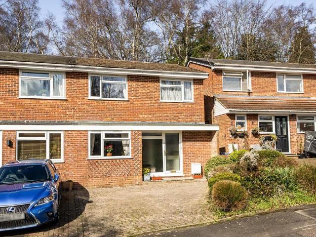 House for sale in Hook, Test Valley