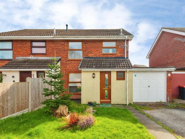 House for sale in Elton