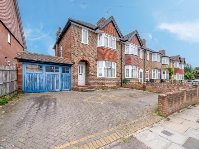 House for sale in London Borough of Lewisham, Greater London