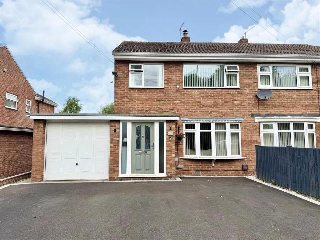 House for sale in Heath Farm, Frankwell