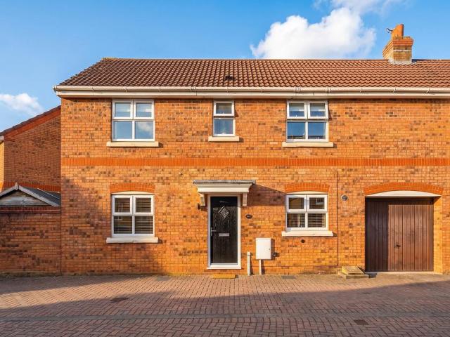 House for sale in Shirley, West Midlands