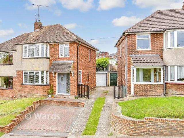 House for sale in Snodhurst, Chatham
