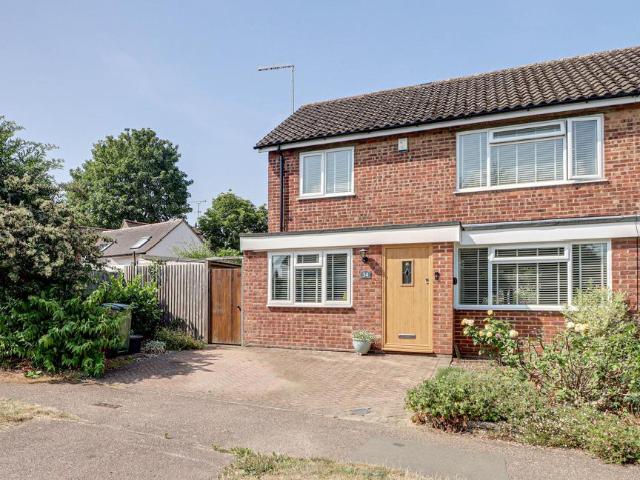 House for sale in Five Acres, Hertfordshire
