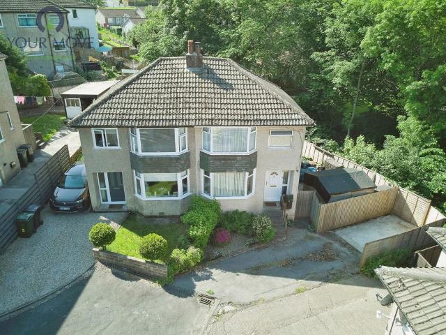 House for sale in Ingrow, West Yorkshire
