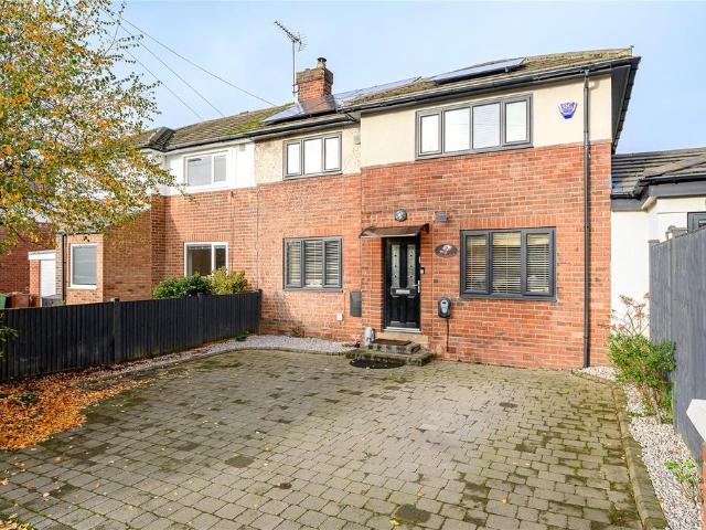 House for sale in Primley Park, Alwoodley