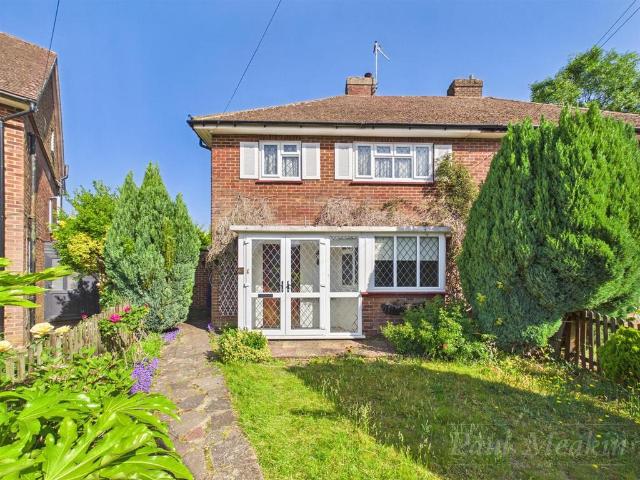 House for sale in London Borough of Croydon, Sanderstead
