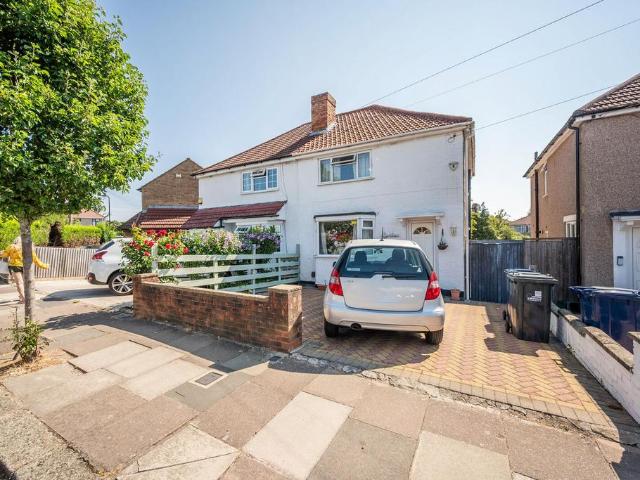 House for sale in London Borough of Ealing, Greater London