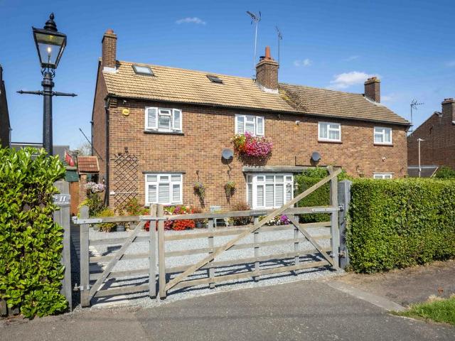 House for sale in Navestock Side, Essex
