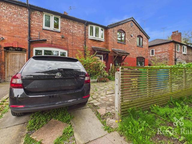 House for sale in Georgia, Greater Manchester