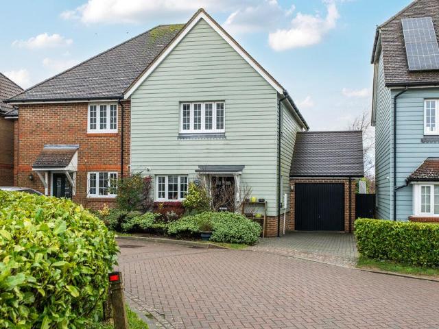 House for sale in Hawkinge, Folkestone