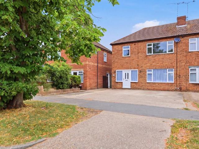 House for sale in Alton Barnes, Essex