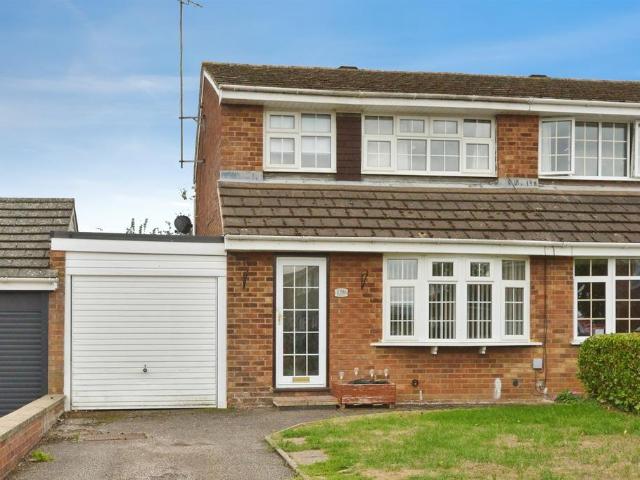 House for sale in Deanshanger