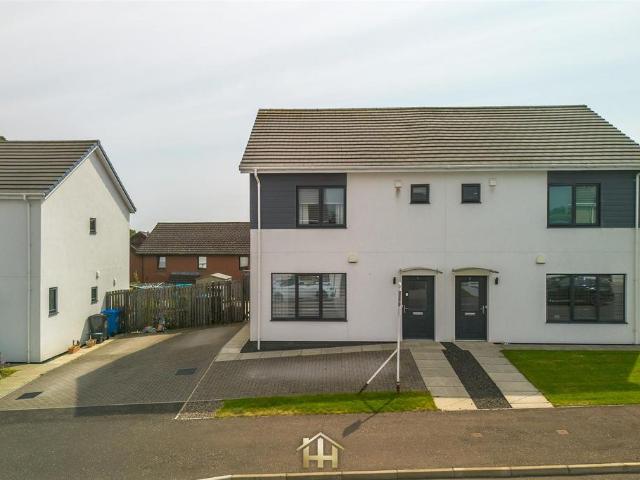 House for sale in Ballumbie, Scotland
