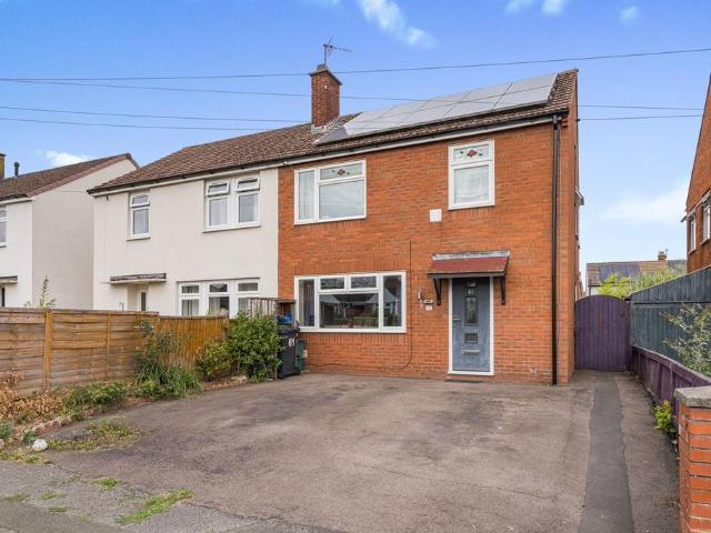 House for sale in Gloucester, Gloucestershire