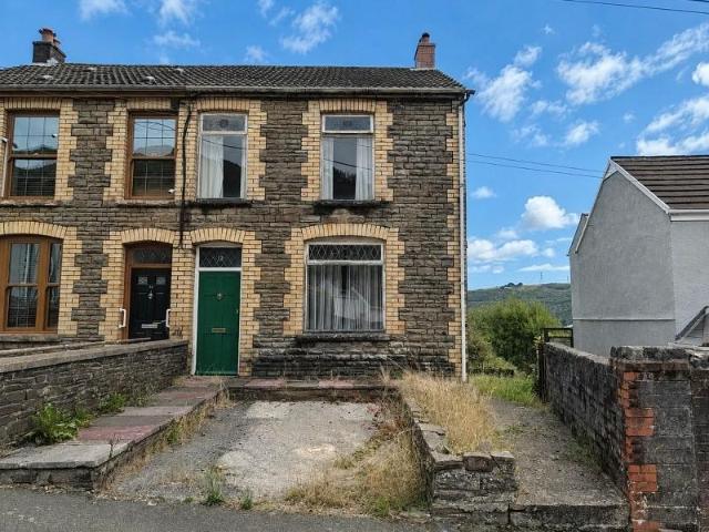 House for sale in Blaenhonddan, Cilfrew