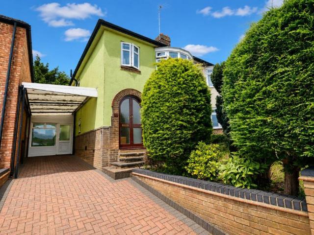 House for sale in Rushden