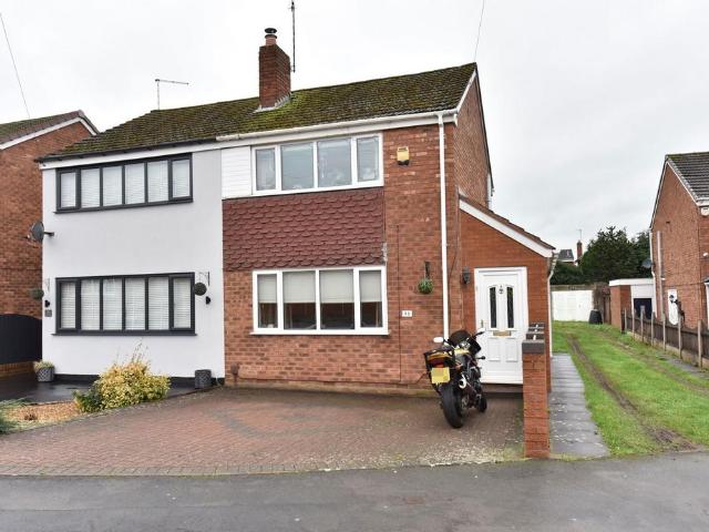 House for sale in Kingswinford, West Midlands