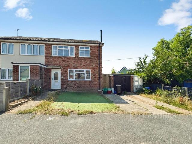 House for sale in Dale Hill, Essex