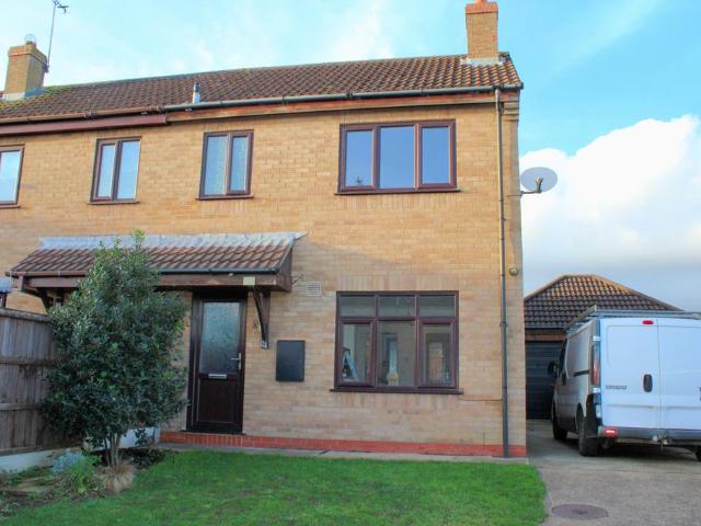 House for sale in Broughton, North Lincolnshire