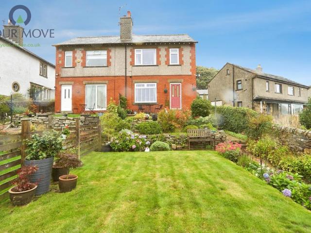 House for sale in Cackleshaw, Bradford