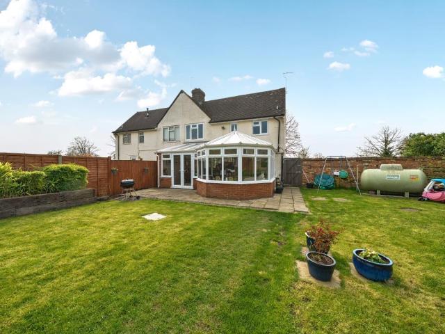 House for sale in Chearsley, Buckinghamshire