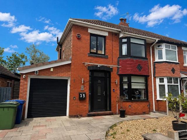 House for sale in Cheadle, Greater Manchester